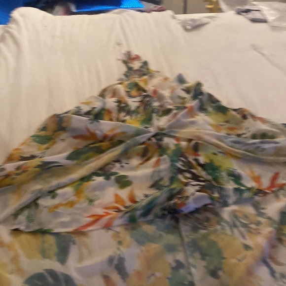 Halter dress with shorts inside - Picture 7 of 12